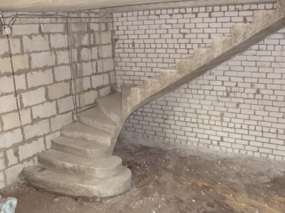 Г-образная лестница п.Уразово